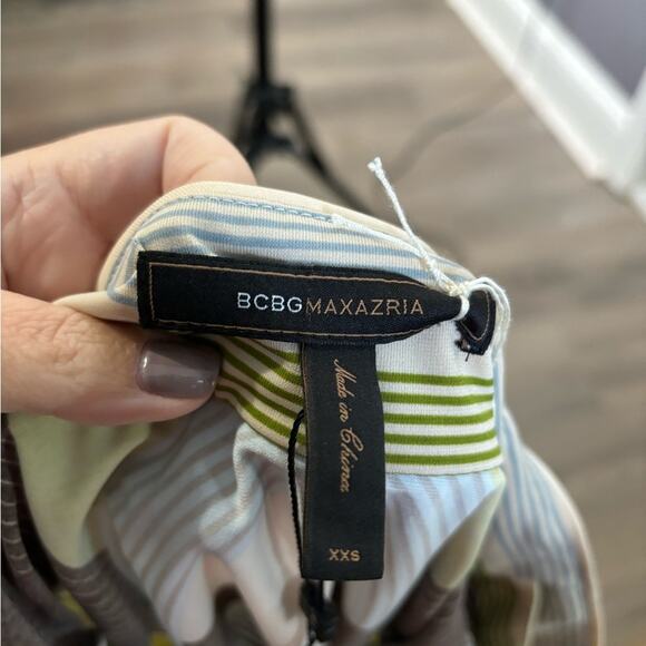 BCBG MaxAzria Brown and Yellow Geometric Print Halter Dress Size XXS - Picture 5 of 7